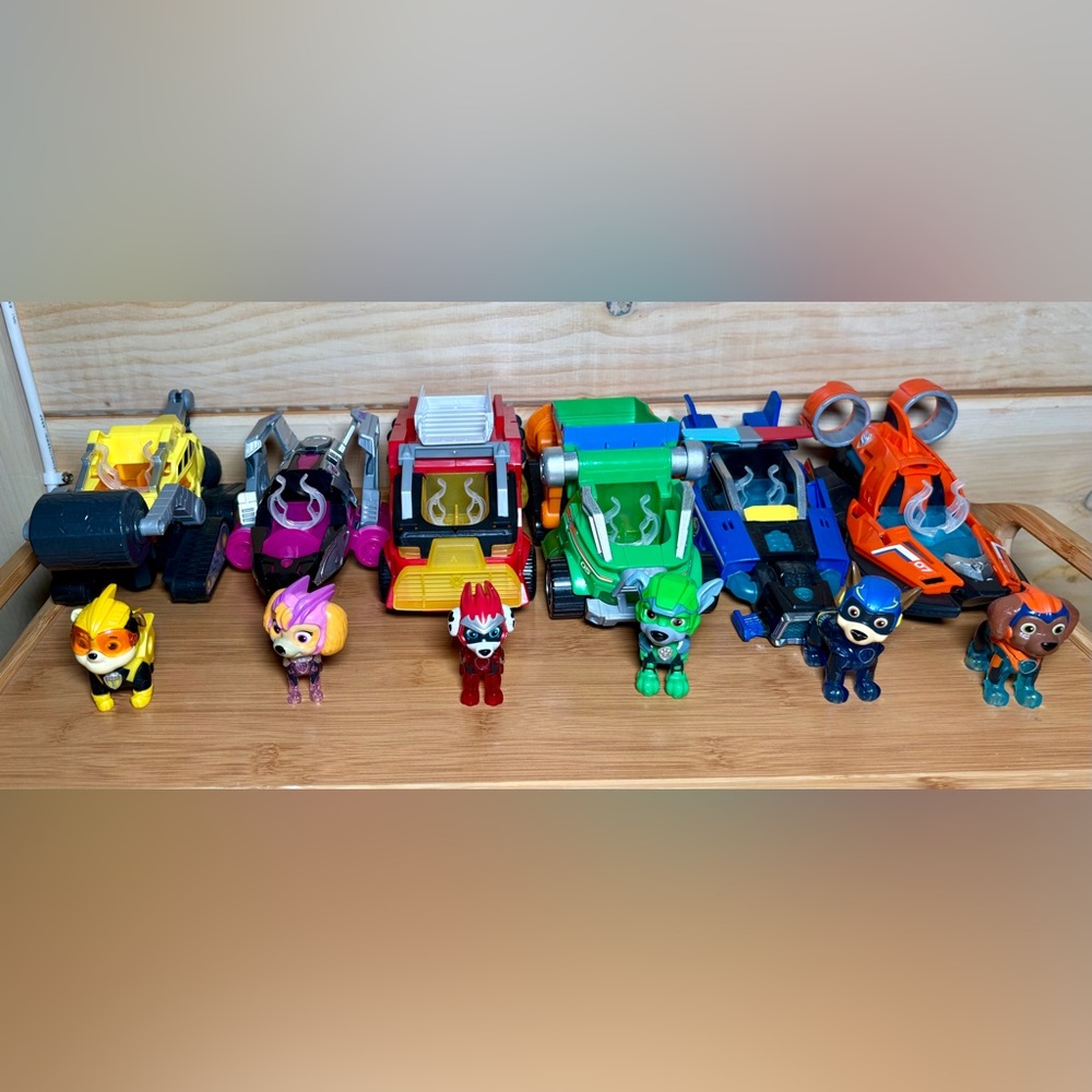 Paw Patrol Mighty Pups & light up vehicles. Excellent Condition.